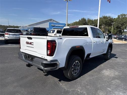 2026 GMC Sierra 2500 SLE