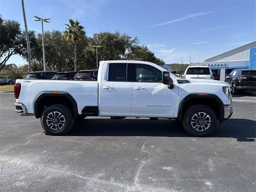 2026 GMC Sierra 2500 SLE