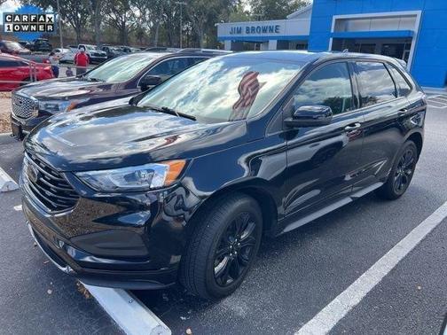 2022 Ford Edge SE