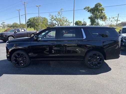 Black 2026 Chevrolet Suburban High Country