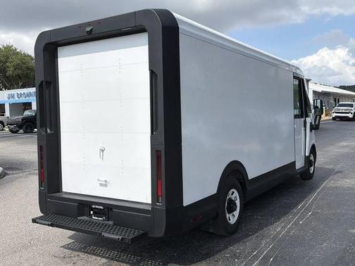 Oyster 2026 Chevrolet BrightDrop 600 Base