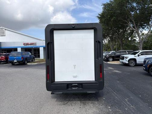 Oyster 2026 Chevrolet BrightDrop 600 Base