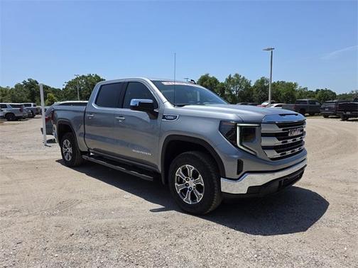 2025 GMC Sierra 1500 SLE