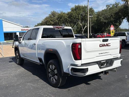 Summit White 2025 GMC Sierra 2500 Denali