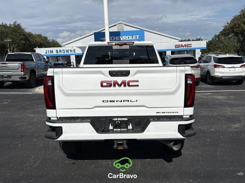 Summit White 2025 GMC Sierra 2500 Denali