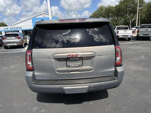Pepperdust Metallic 2019 GMC Yukon XL SLT Standard Edition