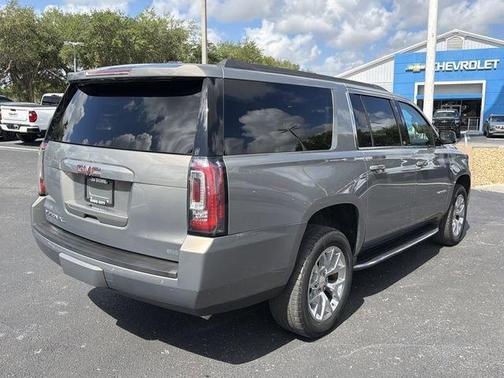 Pepperdust Metallic 2019 GMC Yukon XL SLT Standard Edition
