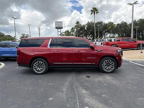 2023 GMC Yukon XL Denali Ultimate