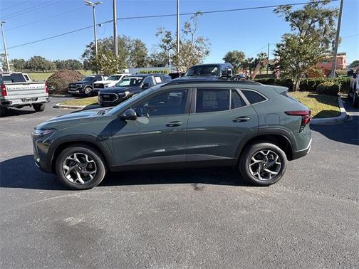 2025 Chevrolet Trax LT