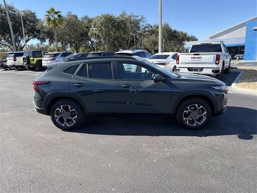 2025 Chevrolet Trax LT