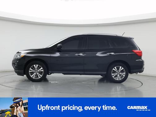 2018 Nissan Pathfinder SV