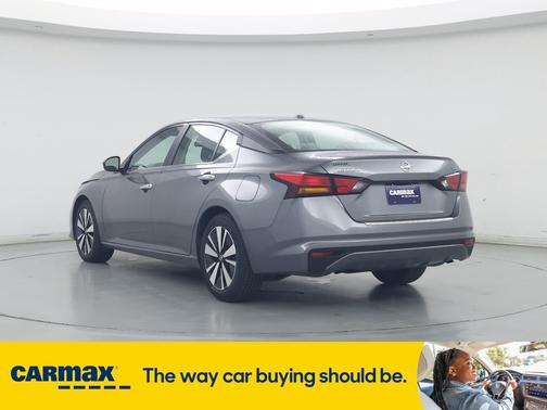2022 Nissan Altima SV
