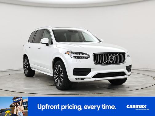 2022 Volvo XC90 T6 Momentum
