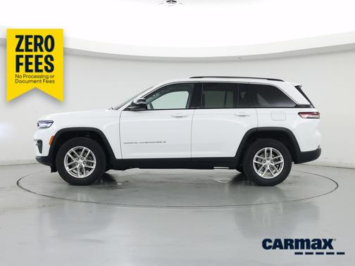 White 2023 Jeep Grand Cherokee Laredo