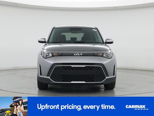 Gray 2024 Kia Soul LX