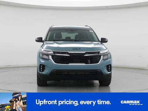 Blue 2024 Kia Seltos SX