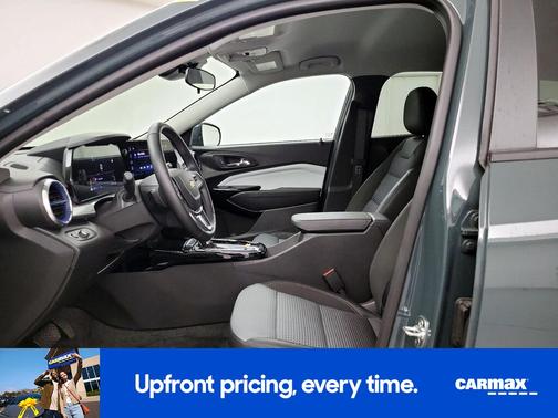Gray 2025 Chevrolet Trax LT