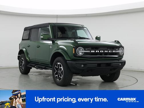 Green 2023 Ford Bronco Outer Banks