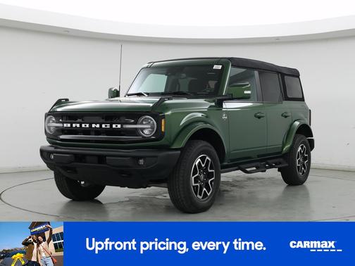Green 2023 Ford Bronco Outer Banks