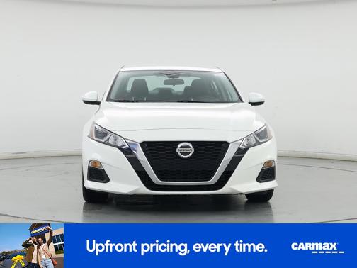 White 2021 Nissan Altima S