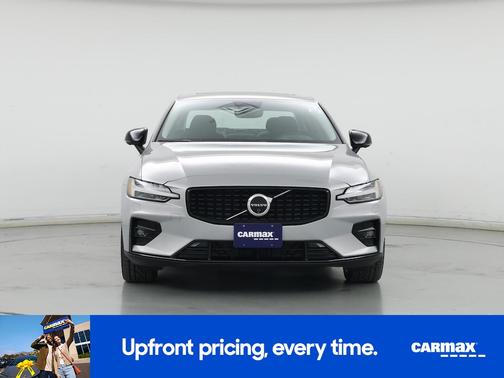 Silver 2024 Volvo S60 B5 Plus Dark Theme