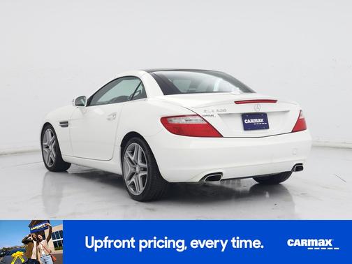White 2016 Mercedes-Benz SLK-Class