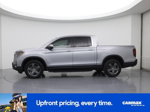 Silver 2023 Honda Ridgeline RTL