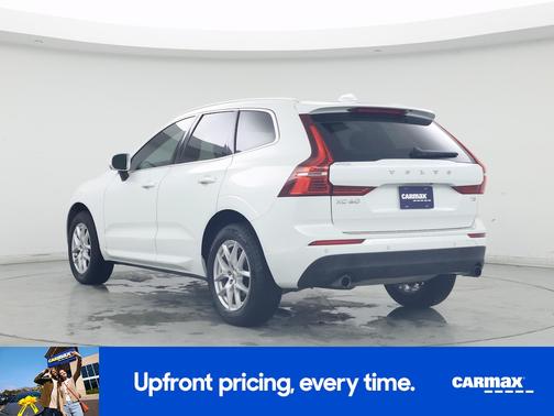 2021 Volvo XC60 T5 Momentum