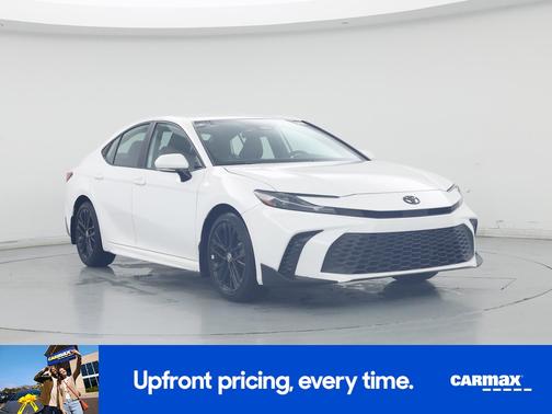 White 2025 Toyota Camry SE