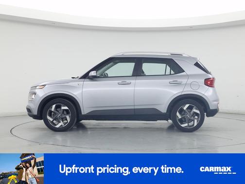 2022 Hyundai VENUE SEL