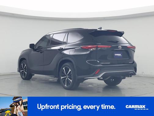 Black 2021 Toyota Highlander XSE