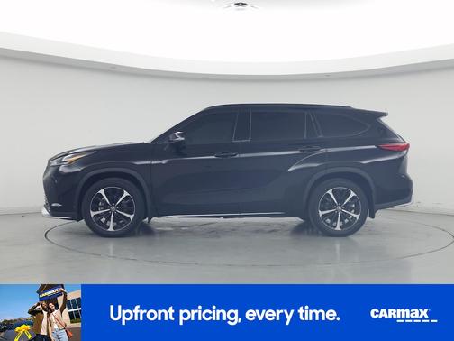 Black 2021 Toyota Highlander XSE