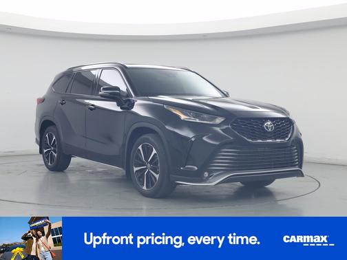 Black 2021 Toyota Highlander XSE