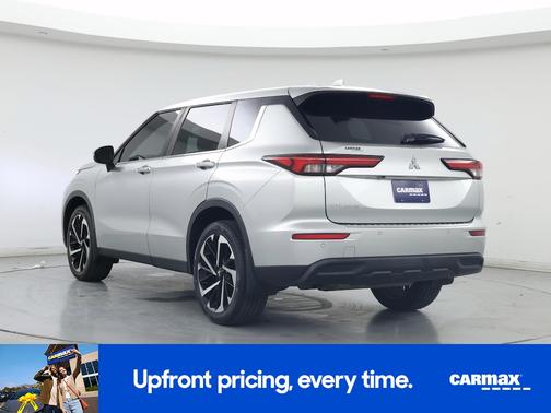 2022 Mitsubishi Outlander ES