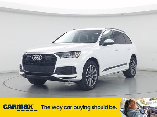 2023 Audi Q7 Premium Plus