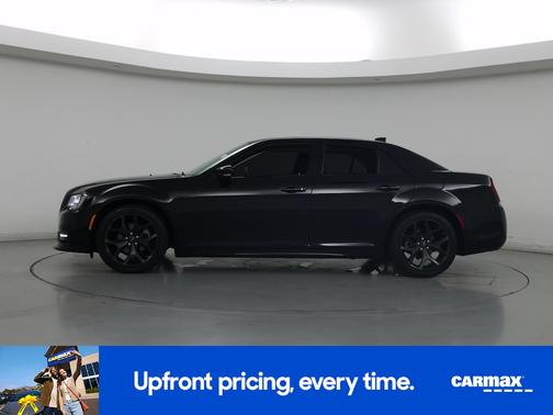 2023 Chrysler 300 Touring L