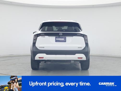 2025 Nissan Kicks SV