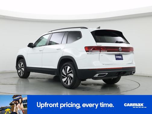 White 2025 Volkswagen Atlas SE w/Tech