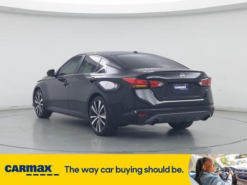 2022 Nissan Altima SR