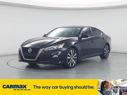 2022 Nissan Altima SR