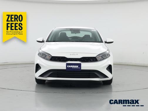 White 2022 Kia Forte FE