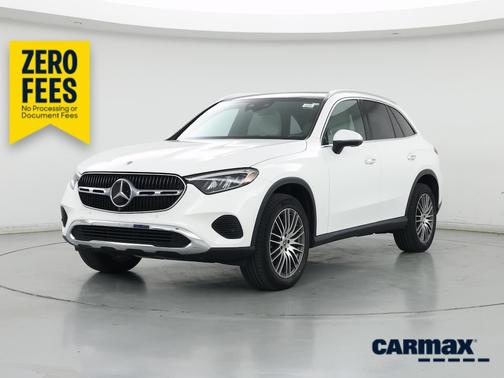 White 2023 Mercedes-Benz GLC 300