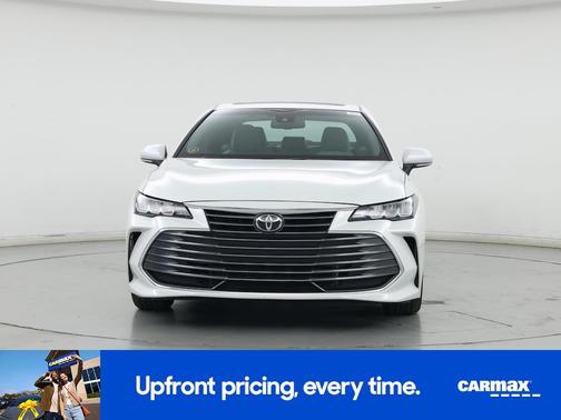 White 2022 Toyota Avalon XLE