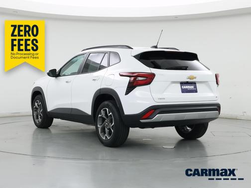 White 2024 Chevrolet Trax LT