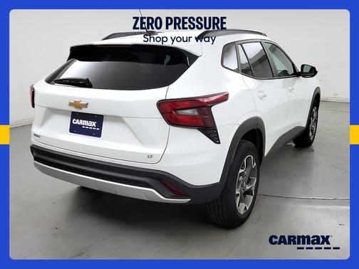 White 2025 Chevrolet Trax LT