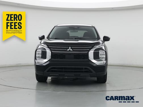 Black 2022 Mitsubishi Outlander ES