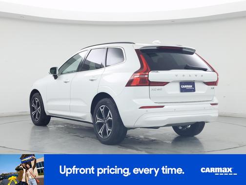 2022 Volvo XC60 B5 Momentum