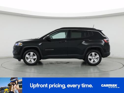 Black 2022 Jeep Compass Latitude