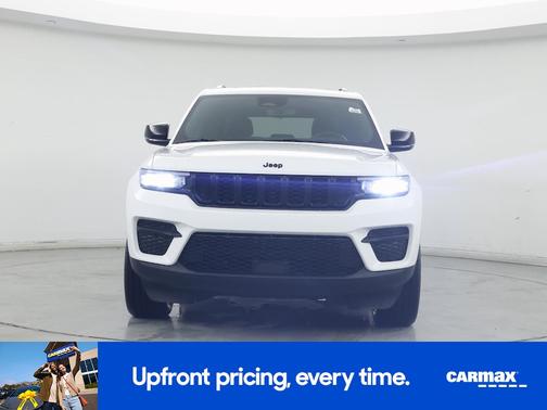 2022 Jeep Grand Cherokee Altitude