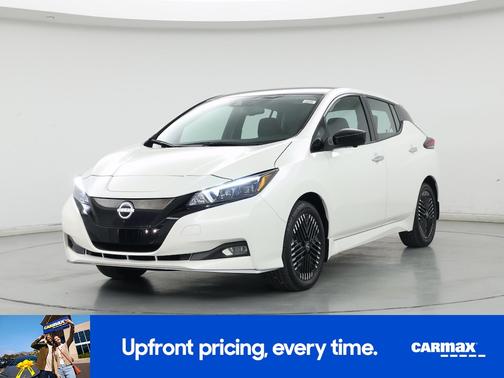 White 2023 Nissan Leaf SV Plus